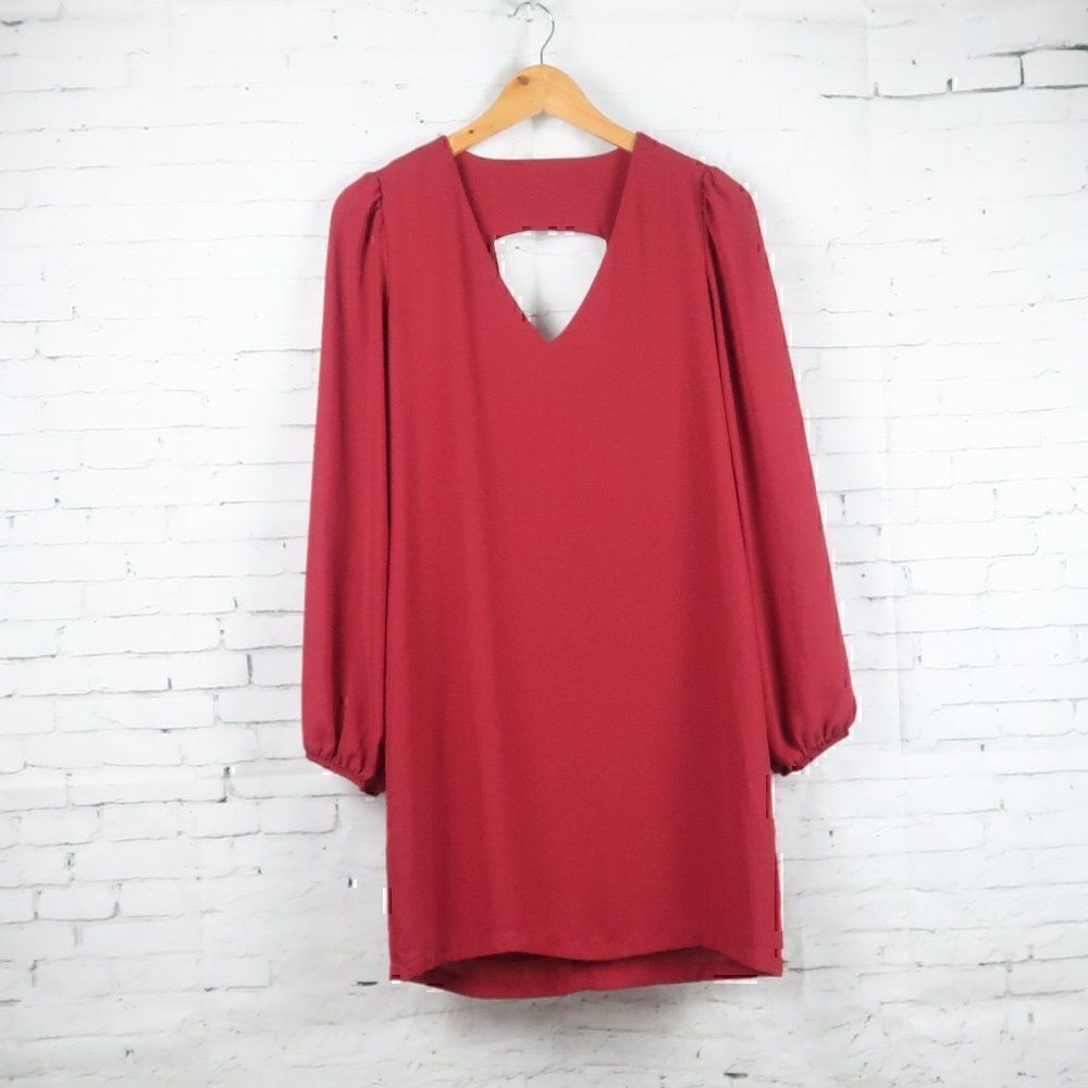 EIGHT SIXTY RED LONG SLEEVE V NECK OPEN BACK DETAIL SHIFT DRESS SIZE SMALL